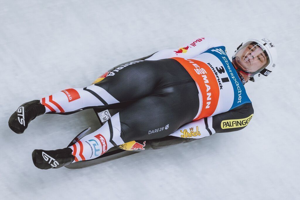 Jonas Müller startet auf der Olympiabahn in die neue Rodelsaison. »C3