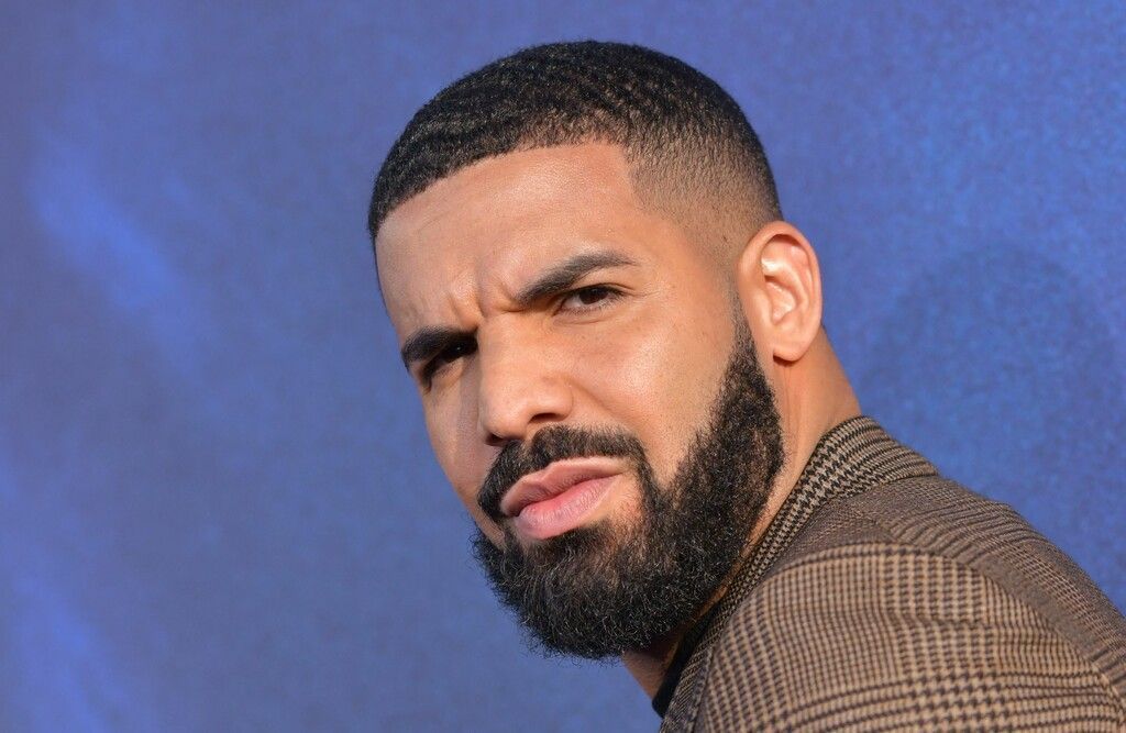 Drake spricht Beileid aus