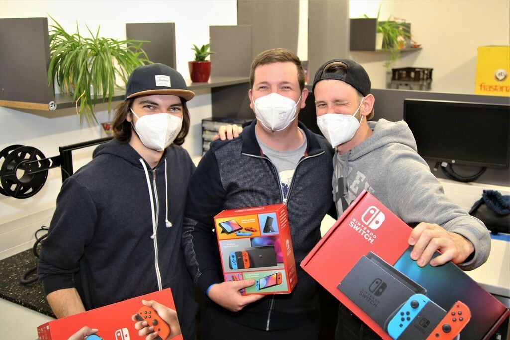 Am Arbeitsplatz zocken, bis die Controller rauchen