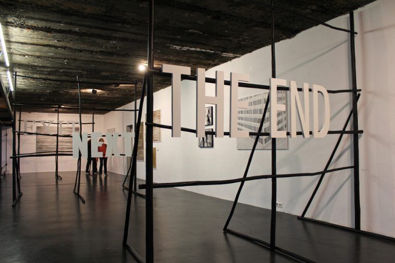 Installation des österreichischen Künstlers David Reumüller in der Galerie Lisi Hämmerle in Bregenz. GAlerie