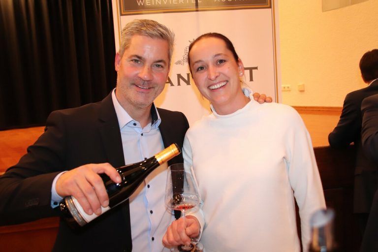 Manfred Bannert mit Birgit Walser (Maurachbund).