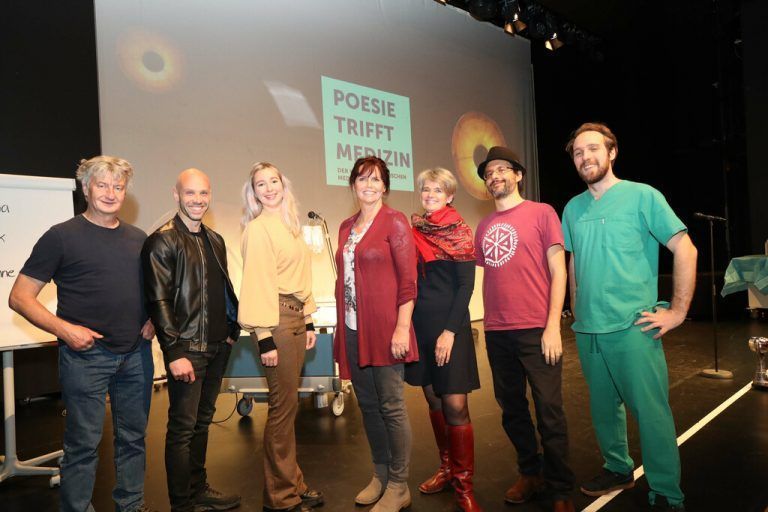 Sieger Jaromir Konecny, Mediziner Dominik Klug, Elena Illing, Roswitha Matt, Pathologie-OÄ Susanne Dertinger, Sergio Gerau und Veranstalter Lukas Wagner. <span class="copyright">Meusburger</span>