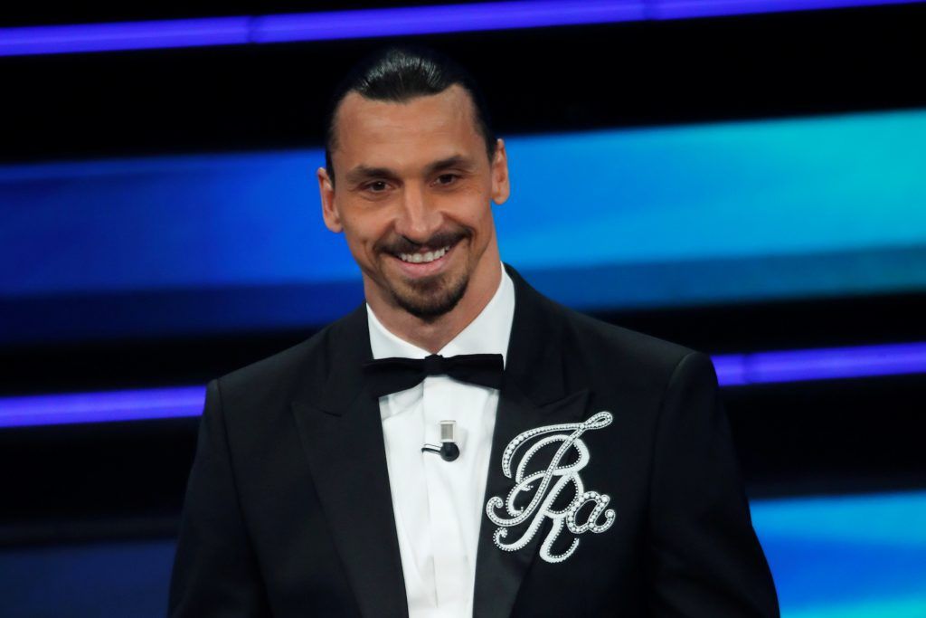 Fußballer mit großer Klappe und goldenen Füßen