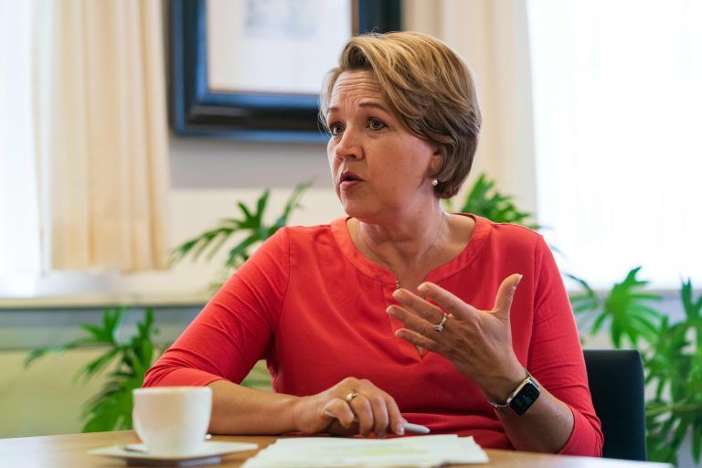 Bürgermeisterin Andrea Kaufmann ist auch Finanzreferentin der Messestadt.