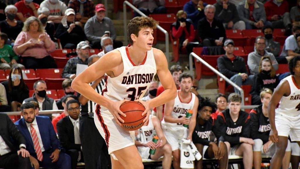 Luka Brajkovic knackt die 1000-Punkte-Marke in der NCAA