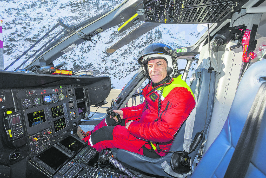 Geballte Motorkraft am Himmel