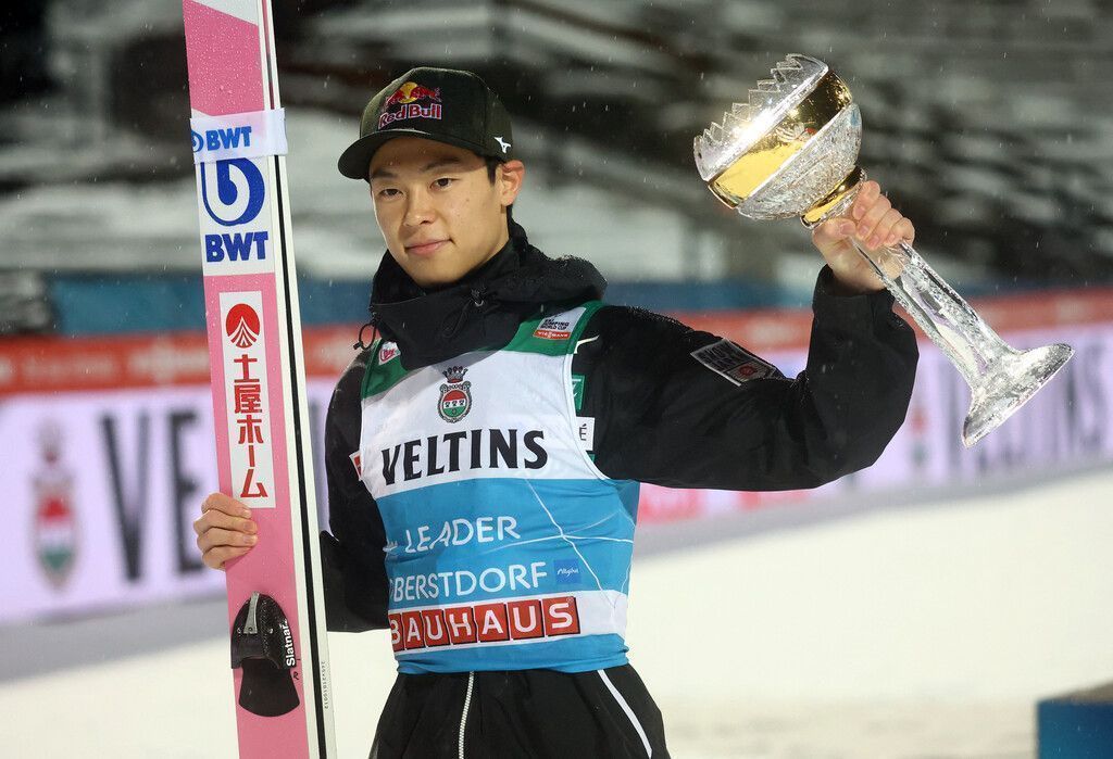 Kobayashi bleibt stark