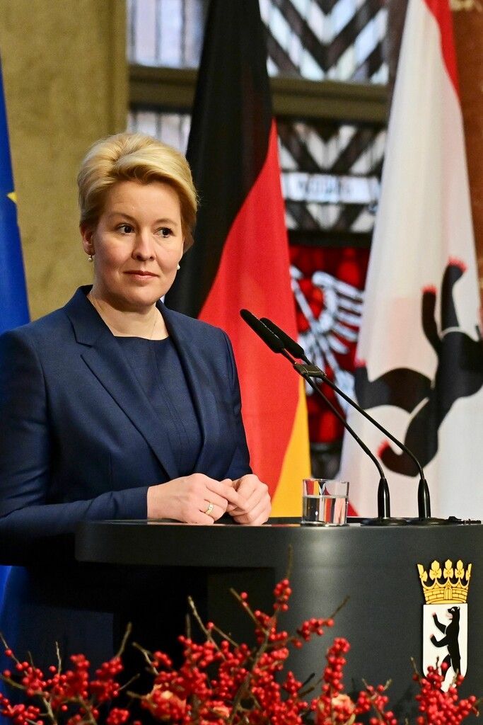 Politik in Kürze