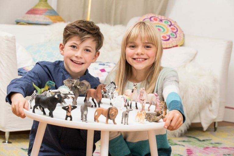 Mit den beliebten Schleich-Figuren erleben Kinder beim Spielen viele Abenteuer.Schleich