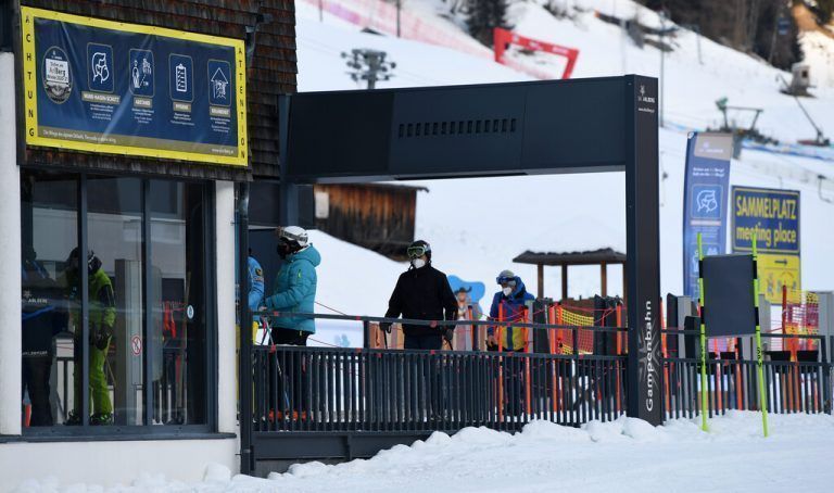 Wintersportorte wie St. Anton am Arlberg verzeichnen Rückgänge. APA
