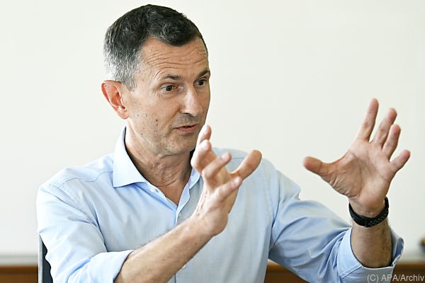 Starlinger kündigt österreichweites PCR-Testnetz ab April an
