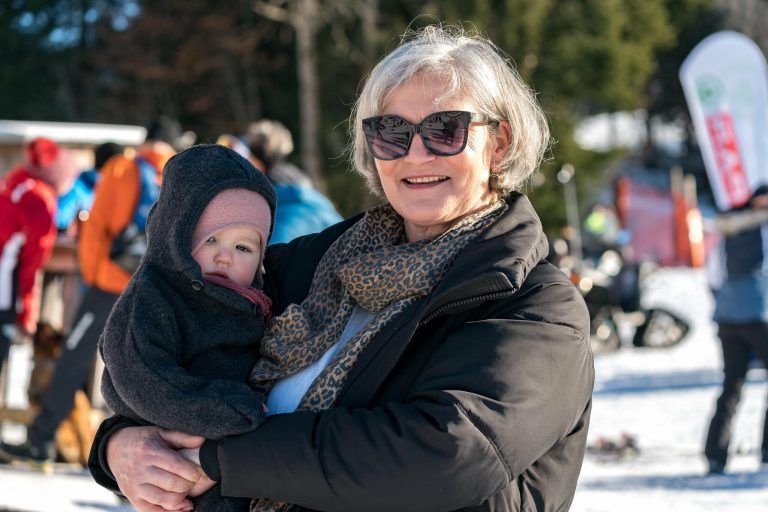 <strong>Martha Matlaszkovsky</strong>, 60, Alberschwende: "Die Lifte müssen auf jeden Fall erhalten bleiben, das gehört zur Infrastruktur. Wir hätten in Alberschwende sonst gar nichts mehr und das wäre schlimm. Wir haben Enkelkinder, auch meine Kinder sind hier schon Ski gefahren. Der Brüggelekopf ist ein toller Platz."