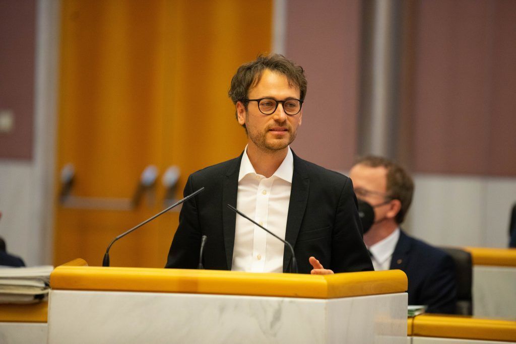 Hinter den Kulissen: Zadra holt Verstärkung
