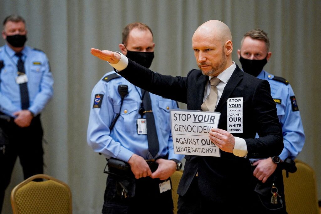 Massenmörder Breivik will Haftentlassung