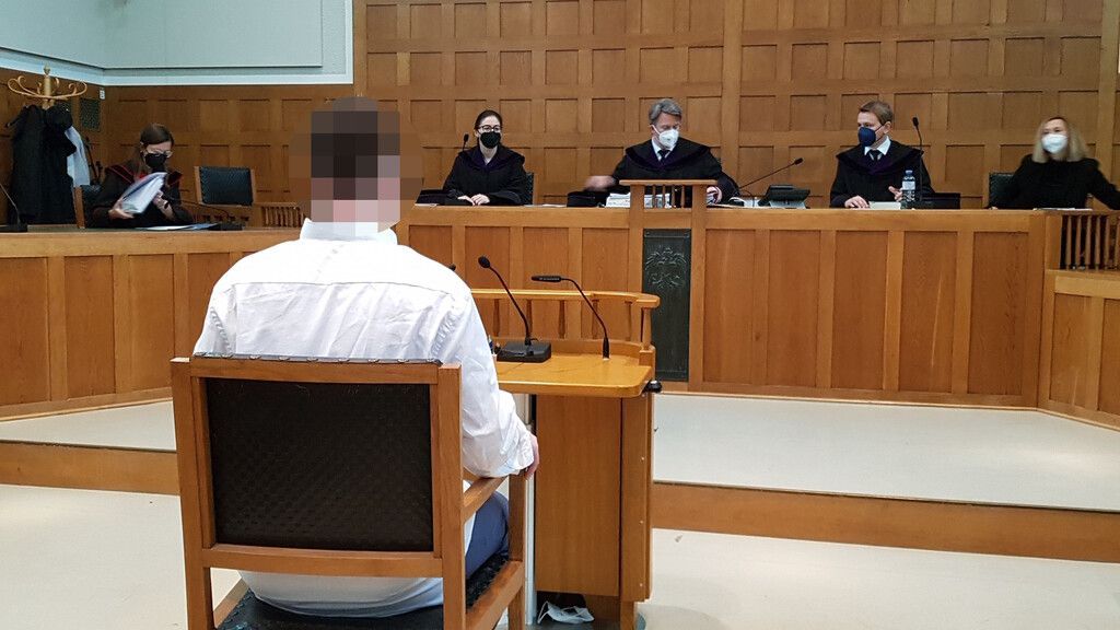 Wolfurter (31) nach Messerattacke zu zweieinhalb Jahren Haft verurteilt. »A8