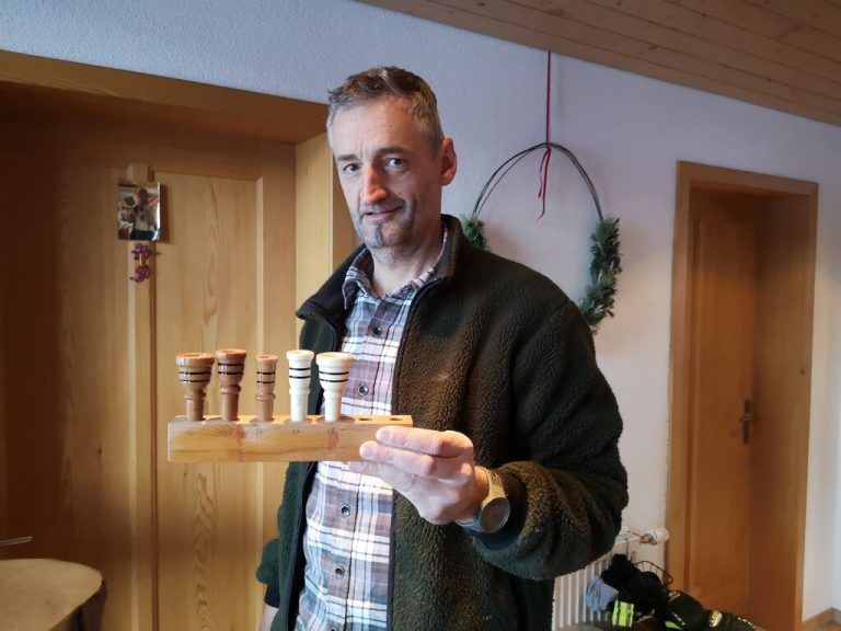 Die Mundstücke sind aus Holz handgemacht.