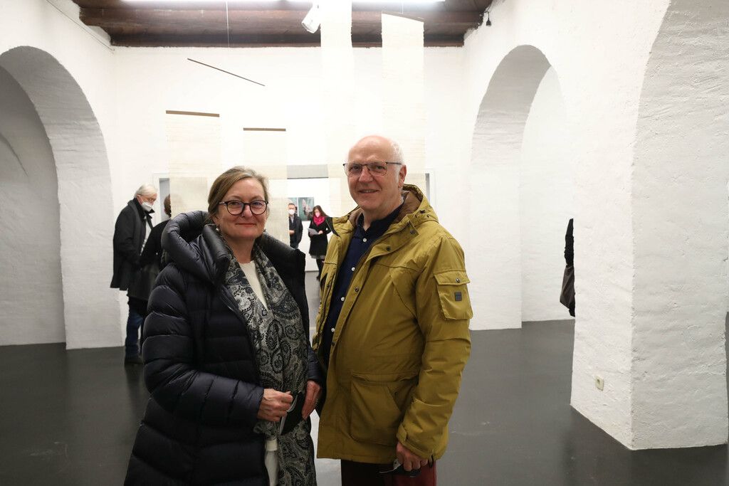 Vielfalt von 16 Künstlern