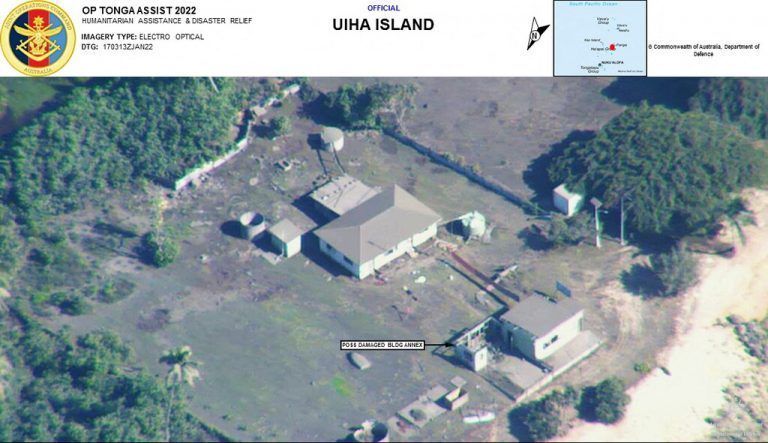 Wie eine graue Mondlandschaft wirkt das Südsee-Archipel Tonga nach dem gigantischen Vulkanausbruch.   reuters