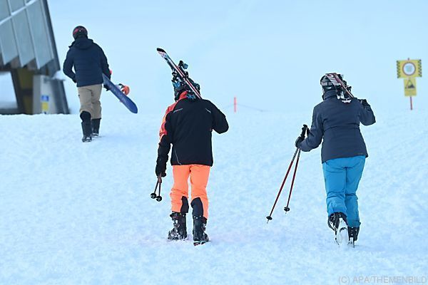 Erste Semesterferienwoche lief in Skigebieten im Westen gut