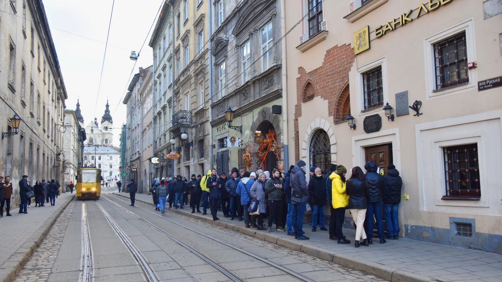 Österreichische Botschaft in der Ukraine und Krisenteam unterstützen weiter vor Ort