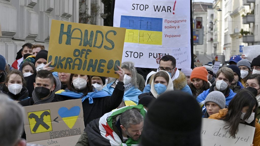 Äußerst emotionale Anti-Kriegs-Demonstration in Wien