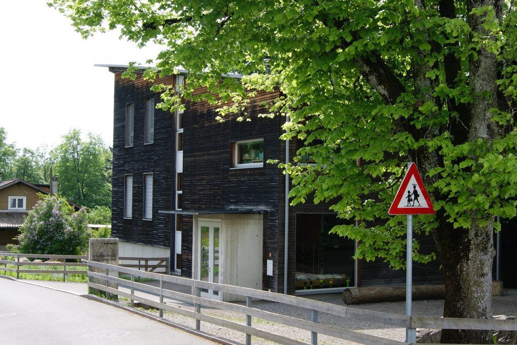 Kleinschulen als Personalreserve