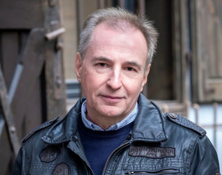 Der Schriftsteller Alois Hotschnig hat nach Gesprächen mit Heinz Fitz den Roman „Der Silberfuchs meiner Mutter“ verfasst. larl