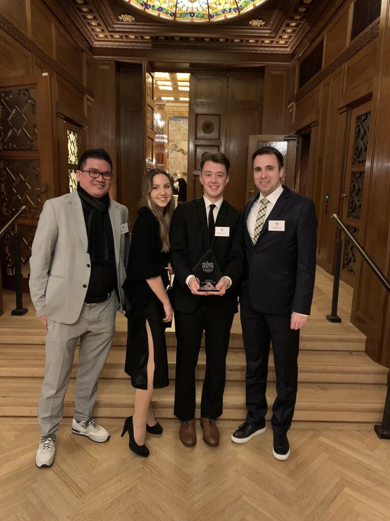 Austrian Best Receptionist: Der österreichische Wettbewerb – Nachbaur gewann ihn einstimmig – ist eine Vorentscheidung zum internationalen AICR World’s Best Receptionist.