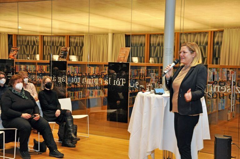 „Demokratie kann nicht delegiert werden“, sagt Kathrin Stainer-Hämmerle.