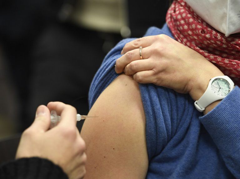 Der effizienteste Schutz für Krebspatienten gegen Covid-19 ist derzeit die Impfung, und das unabhängig von der Art der Behandlung.apa