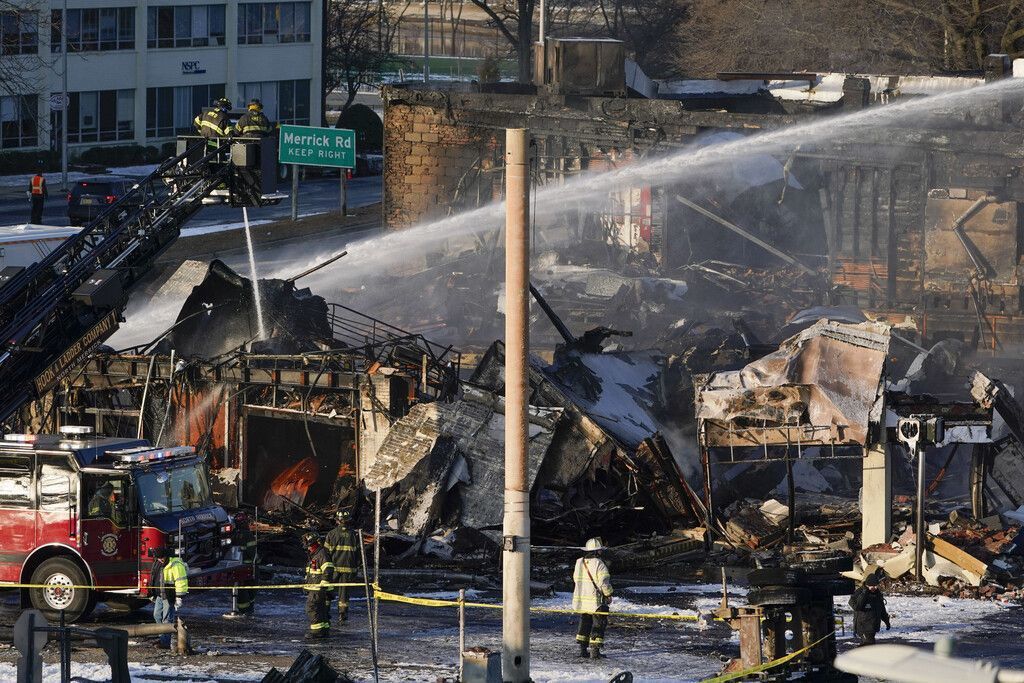 Tanklastwagen verursachte großes Feuer bei New York