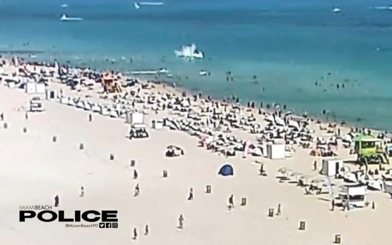 Die Polizei teilte das Video vom abstürzenden Helikopter. Reuters