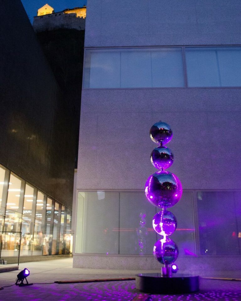 Kunst mit einer besonderen Strahlkraft in Vaduz. »D8