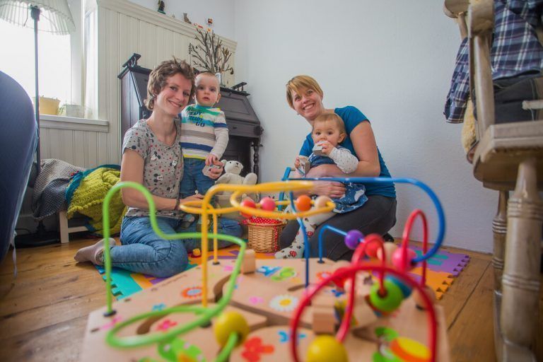 In der Pandemie das Licht der Welt erblickt: Frischgebackene Mamas erzählen. »A8