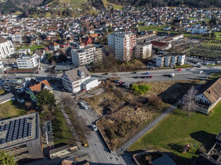 Eurospar: Einkaufen, lernen, wohnen im Hatlerdorf. »D1