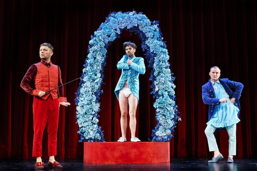 19.30 Uhr Landestheater, bregenz