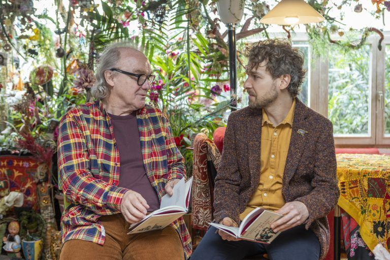 Schriftsteller Michael Köhlmeier mit seinem Sohn, dem bildenden Künstler Lorenz Helfer. VN/Paulitsch