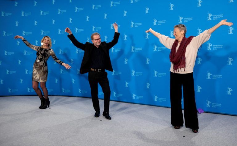 Regisseur Ulrich Seidl mit den Schauspielern Tessa Goettlicher und Claudia Martini. Reuters
