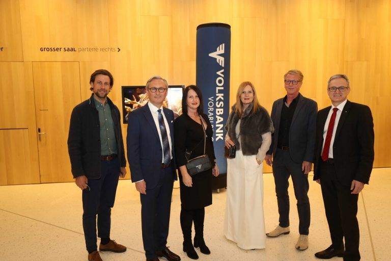Sebastian Brandner (SCR), Vorstandsvorsitzender Gerhard Hamel und Alexandra, Transportunternehmerin Astrid Bischof, Thomas Spiegel und Vorstand Helmut Winkler.<span class="copyright"> AME</span>