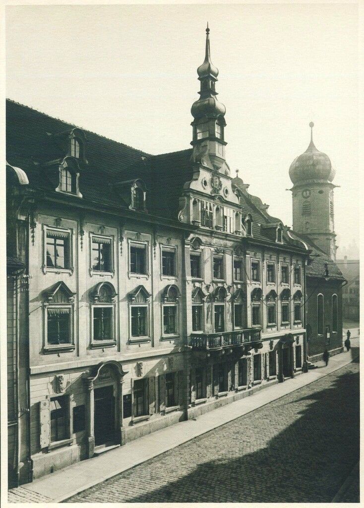 Von einer beheizten Stube zum Stadt-Rathaus in Bregenz
