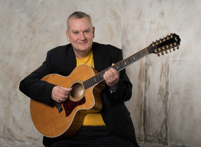 Tom Pegram ist als vielseitiger Musiker und Komponist bekannt. Beatrix Mathis