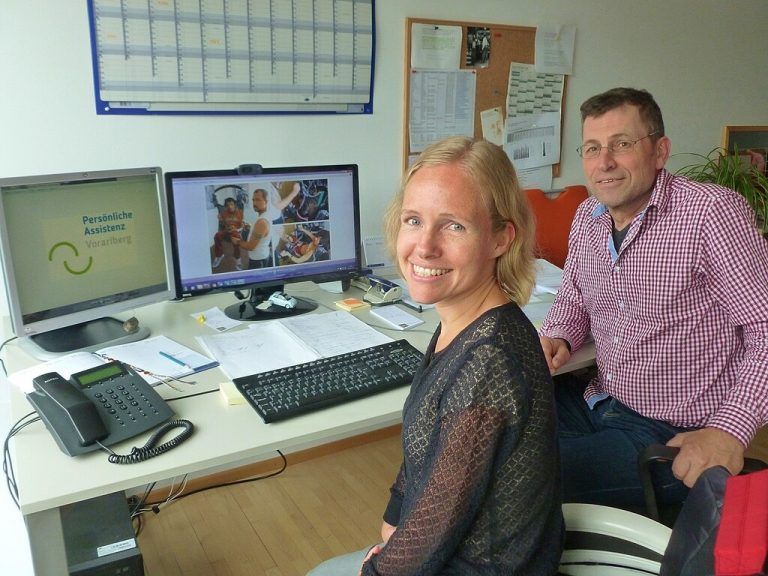 Vereinsobfrau Sabrina Nitz (mit Heinz Grabher) wird bei einer Podiumsdiskussion Fragen beantworten.<span class="copyright">cth</span>