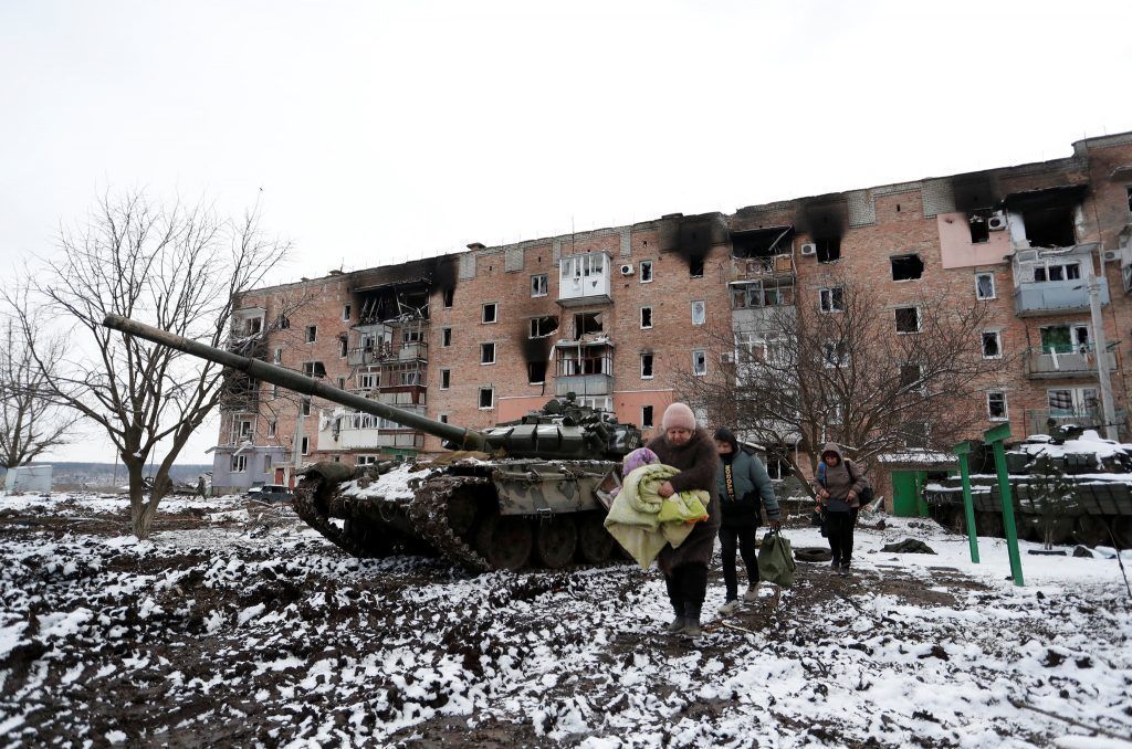 Kämpfe in Ukraine weiten sich aus, Mariupol eingeschlossen