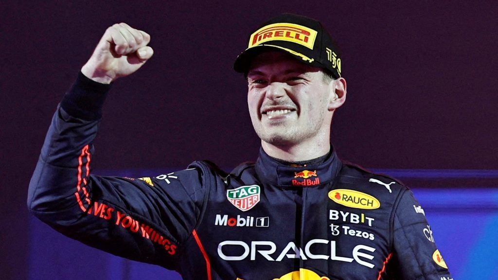 Verstappen bezwingt Leclerc in Jeddah erst im Finish