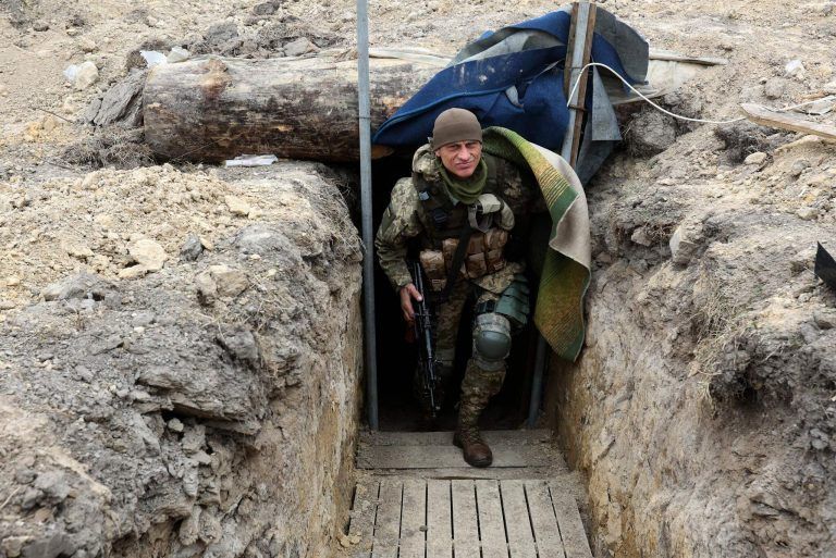 Ukrainischer Schützengraben bei Kiew.<span class="copyright"> Anatolii Stepanov / AFP</span>