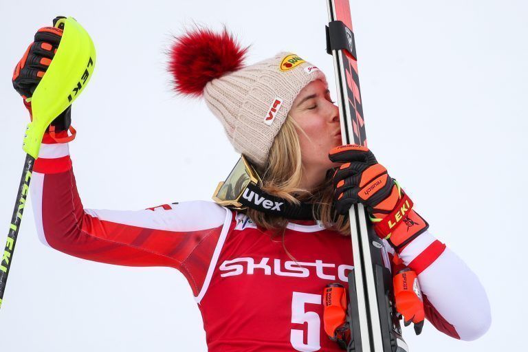 Katharina Liensbergers Jubel über ihren ersten Saisonsieg war riesig.<span class="copyright">gep</span><span class="copyright">a</span>