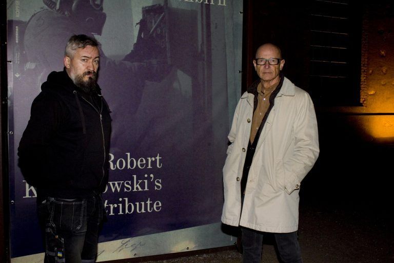 Künstler Robert Kuśmirowski (l.) und Vernissageredner Thomas Häusle. Franc