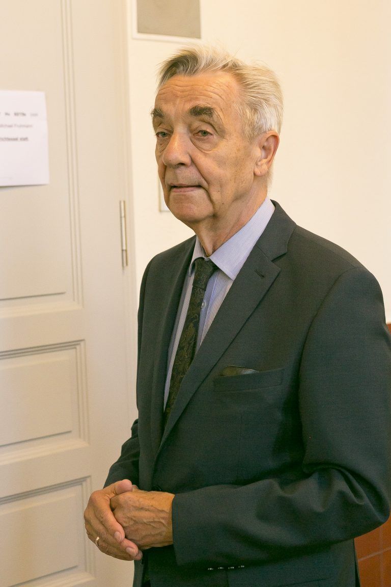 Anwalt Bertram Grass pendelt täglich zwischen Lochau und Bregenz.