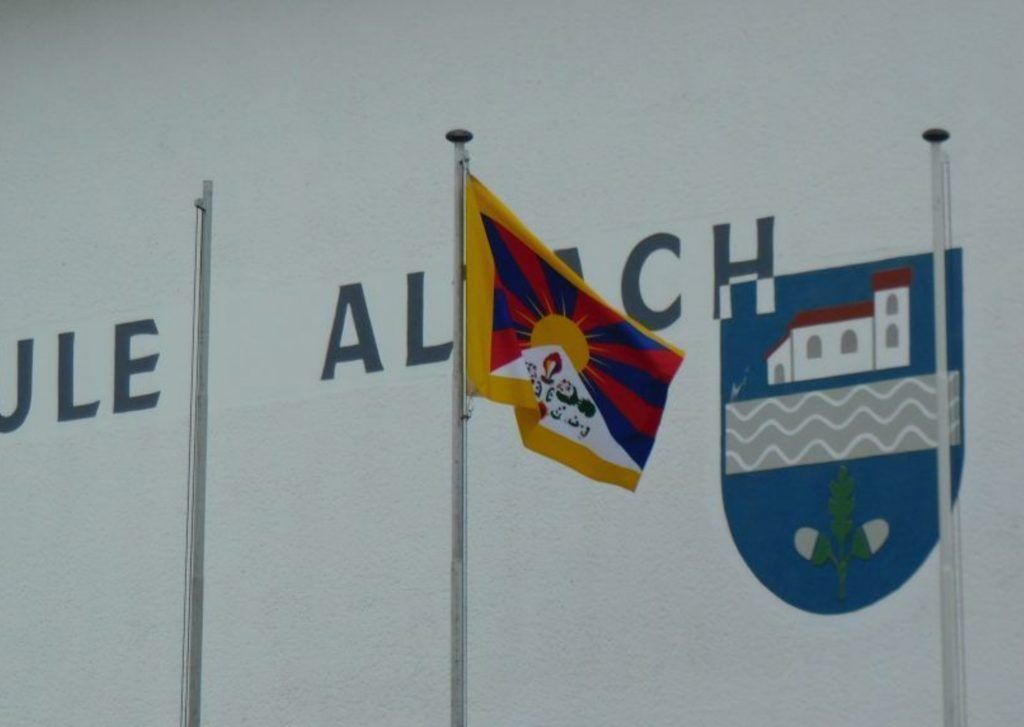 Gemeinde Altach zeigt Flagge