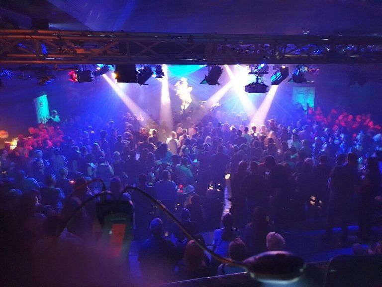 Am 2. April gehen die Lichter im Spielboden wieder für Depeche Mode & more an.cth